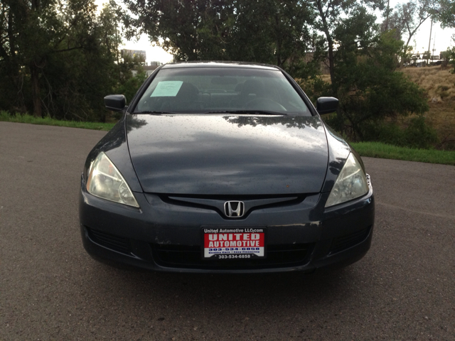 Honda Accord 2003 photo 1