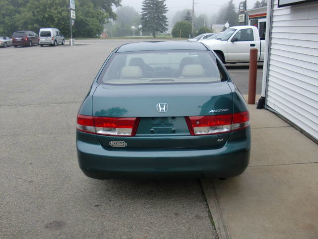 Honda Accord 2003 photo 2