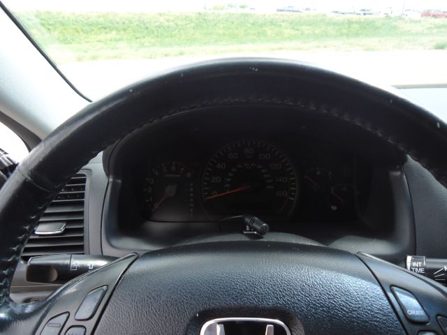 Honda Accord 2004 photo 6