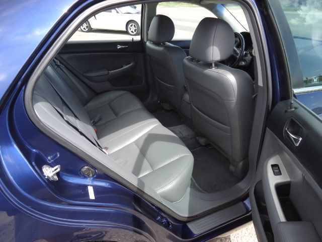 Honda Accord 2004 photo 7
