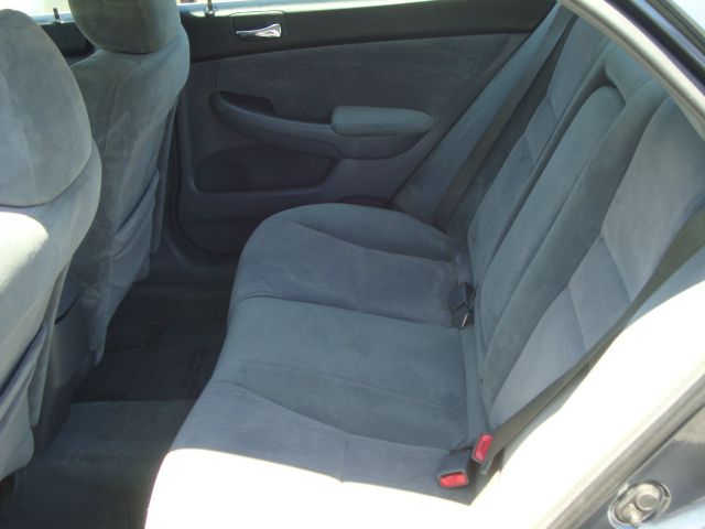 Honda Accord 2004 photo 12