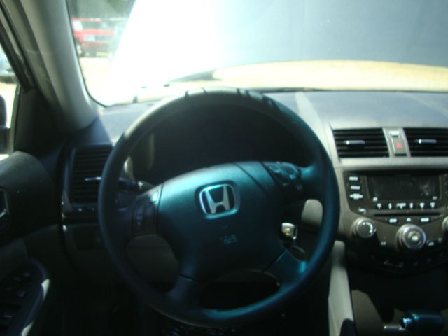 Honda Accord 2004 photo 6