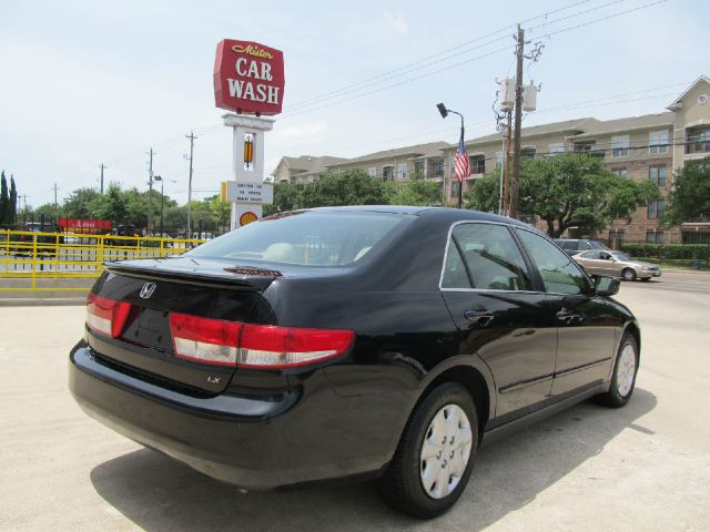 Honda Accord 2dr Reg Cab 120.5 WB Sedan