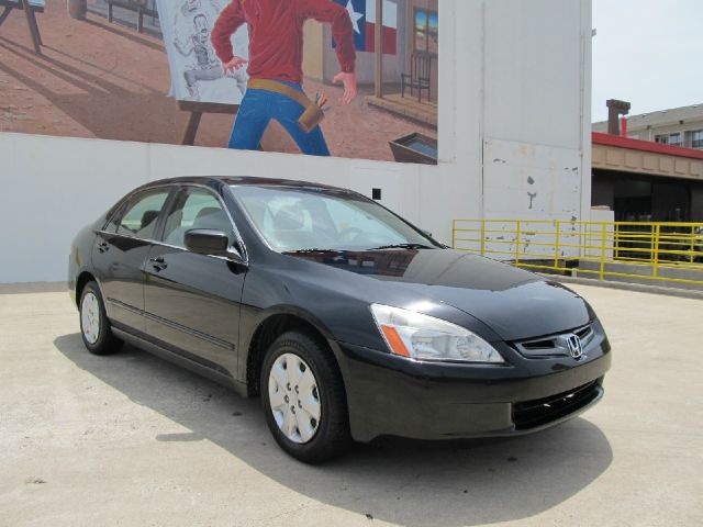 Honda Accord 2004 photo 2