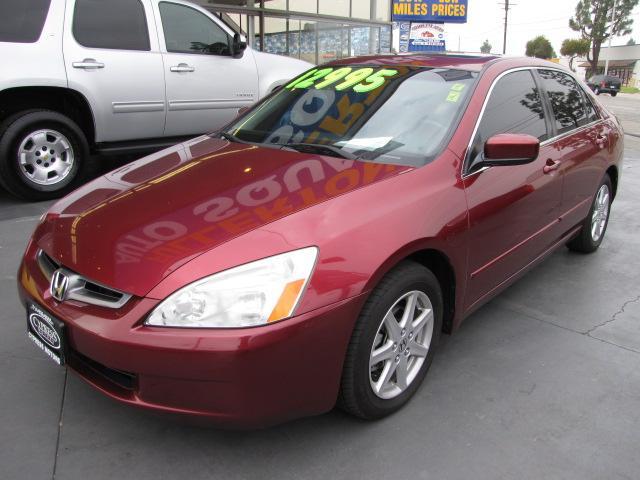 Honda Accord 2004 photo 1
