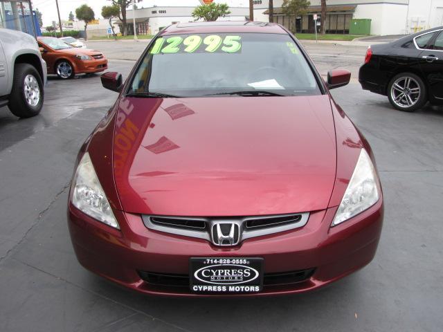Honda Accord 2004 photo 2