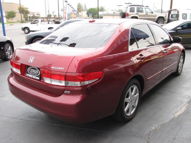 Honda Accord 2004 photo 4