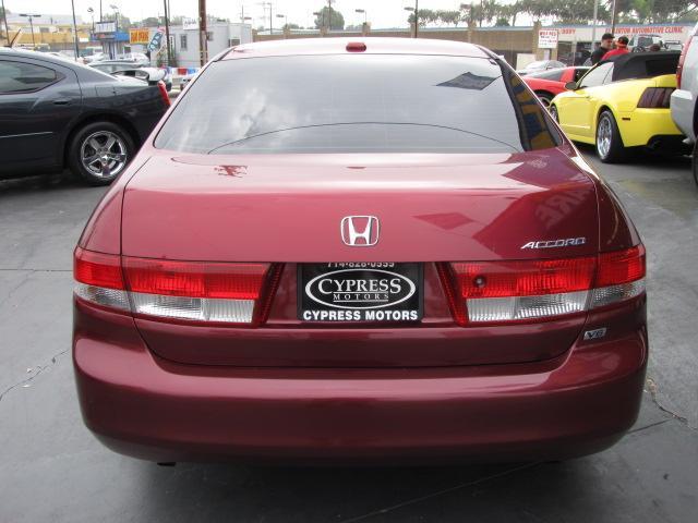 Honda Accord 2004 photo 5