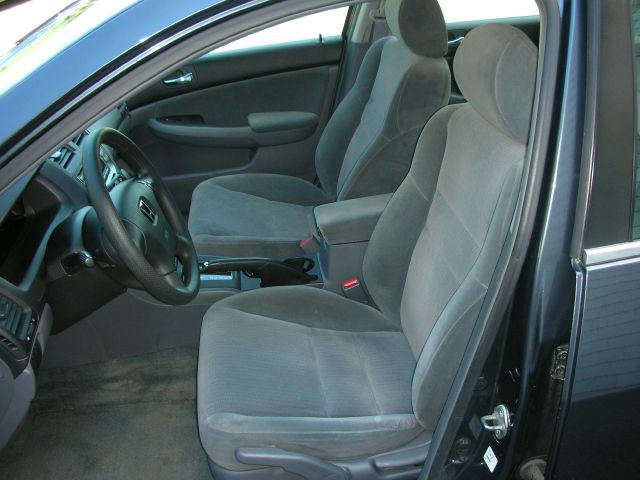 Honda Accord 2dr Reg Cab 120.5 WB Sedan