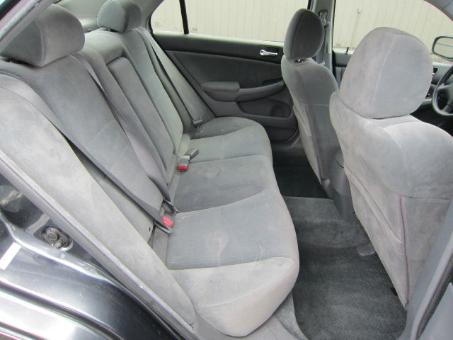 Honda Accord 2004 photo 13