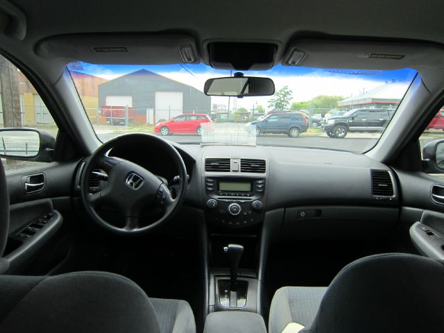 Honda Accord 2004 photo 5
