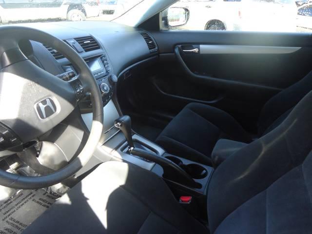 Honda Accord 2004 photo 4