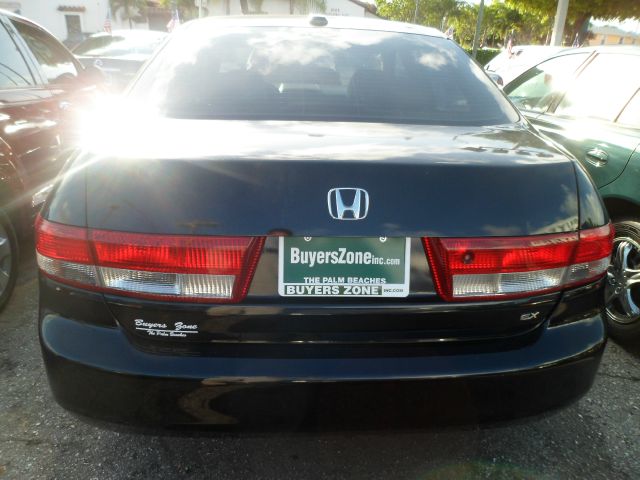 Honda Accord 2004 photo 3