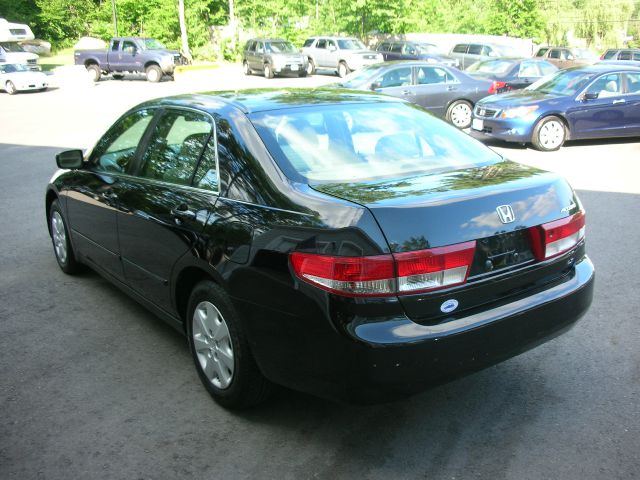 Honda Accord 2dr Reg Cab 120.5 WB Sedan