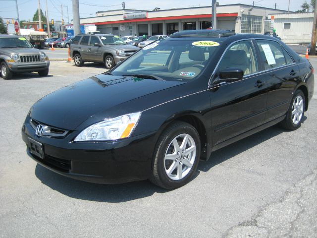 Honda Accord 2004 photo 2