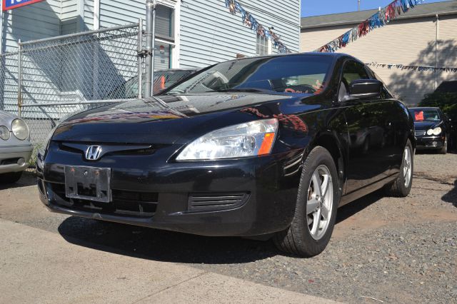 Honda Accord 2004 photo 2