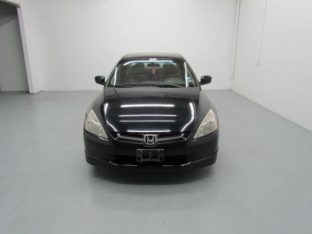 Honda Accord 2004 photo 3