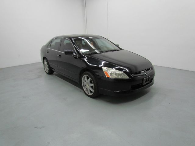 Honda Accord 2004 photo 4