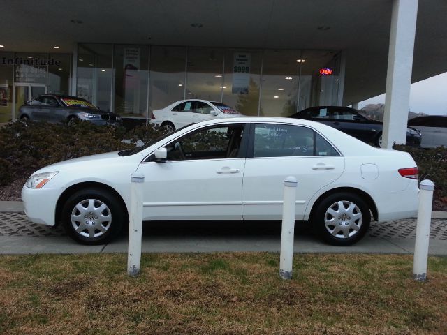 Honda Accord 2dr Reg Cab 120.5 WB Sedan