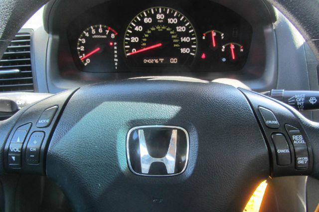 Honda Accord 2004 photo 22