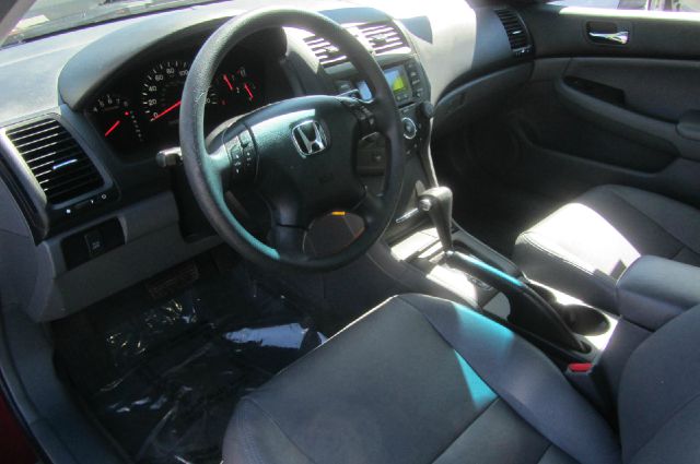 Honda Accord 2004 photo 7