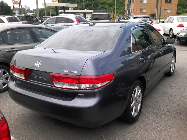 Honda Accord 2004 photo 4