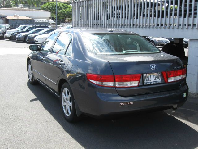 Honda Accord 2004 photo 2