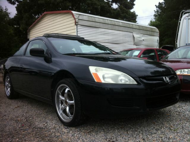Honda Accord 2004 photo 1