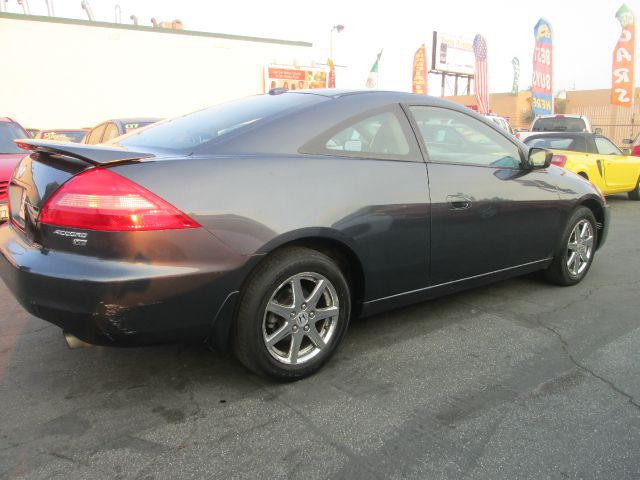 Honda Accord 2004 photo 1