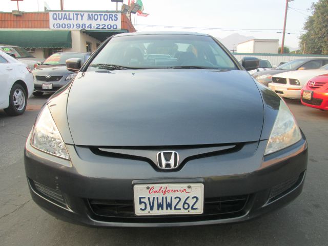 Honda Accord 2004 photo 2