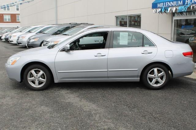 Honda Accord 2004 photo 4