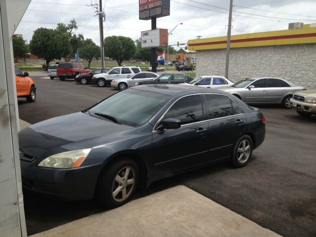 Honda Accord 2004 photo 1
