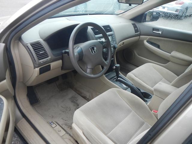Honda Accord 2004 photo 1