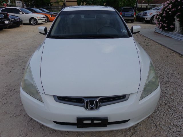 Honda Accord 2004 photo 4