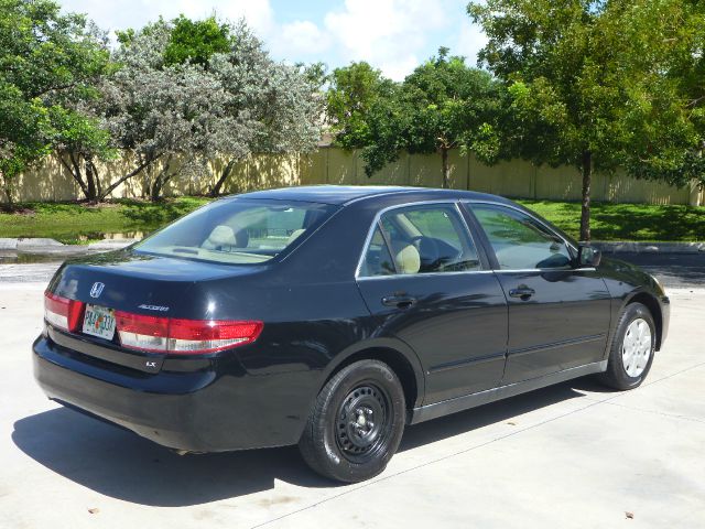 Honda Accord 2004 photo 1