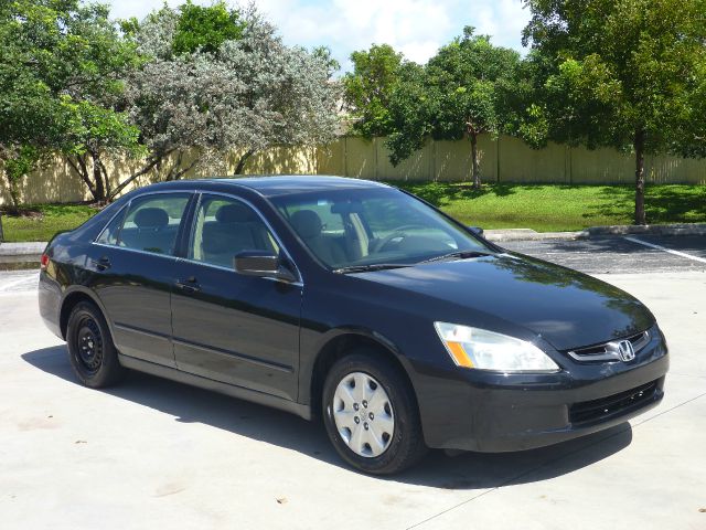 Honda Accord 2004 photo 3