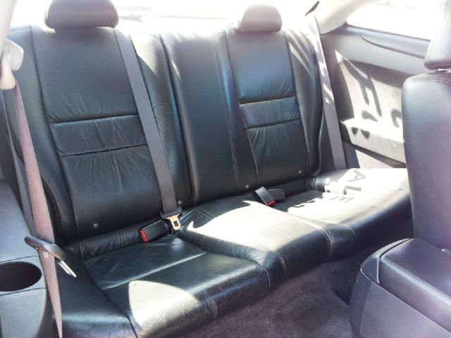 Honda Accord 2004 photo 2