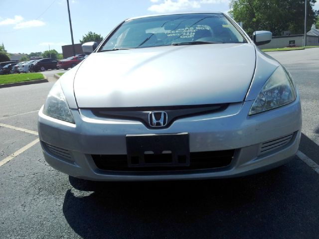 Honda Accord 2004 photo 9
