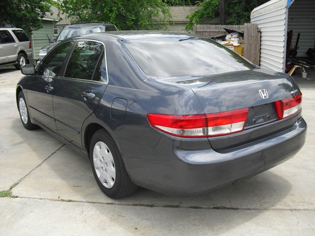 Honda Accord 2004 photo 11