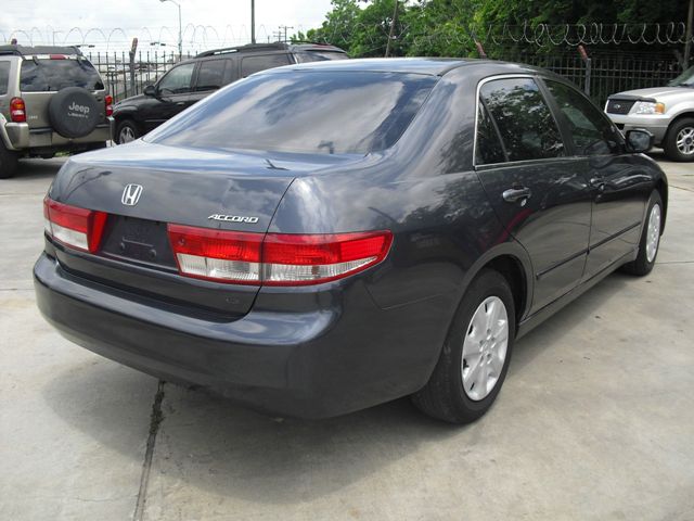 Honda Accord 2004 photo 15
