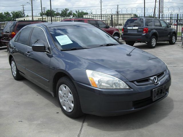Honda Accord 2004 photo 2
