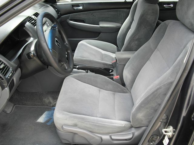 Honda Accord 2004 photo 3