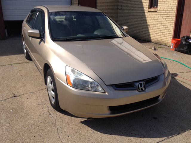 Honda Accord 2dr Reg Cab 120.5 WB Sedan