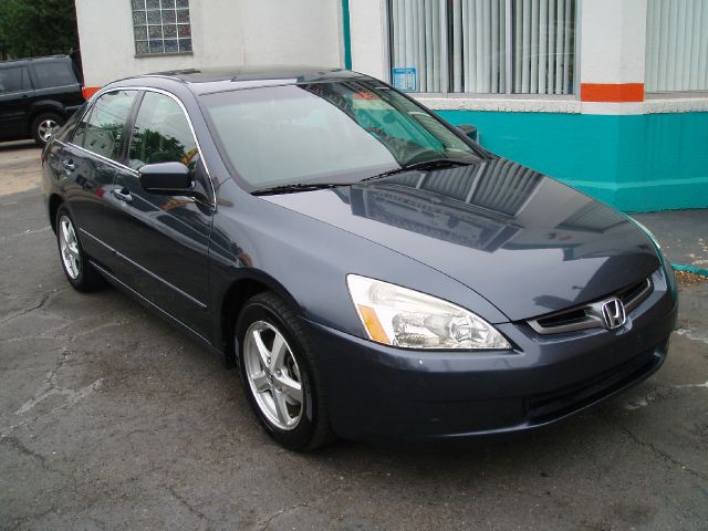Honda Accord 2004 photo 1