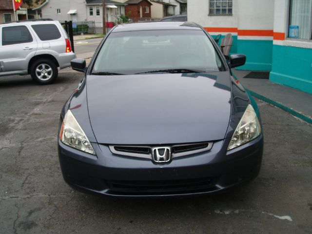 Honda Accord 2004 photo 4