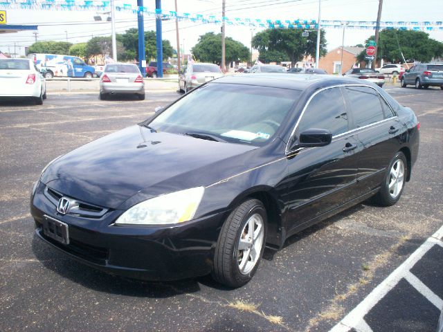 Honda Accord 2004 photo 1