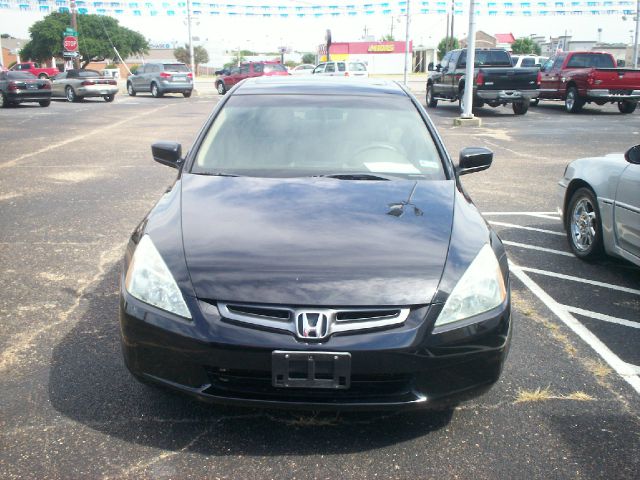 Honda Accord 2004 photo 2