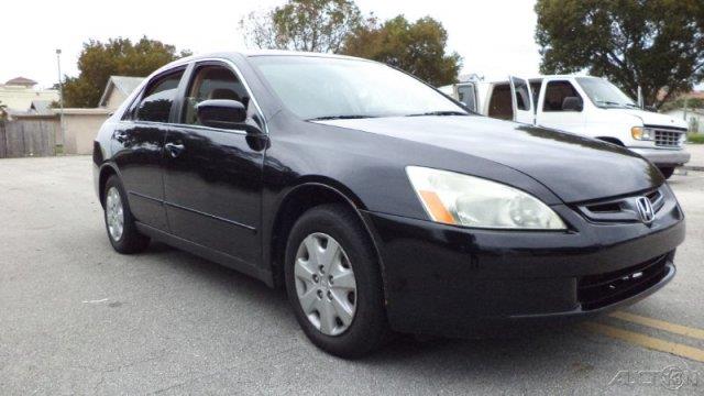 Honda Accord 2004 photo 4