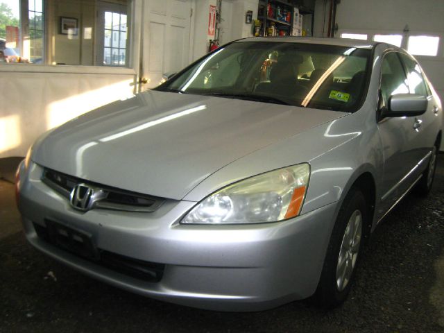 Honda Accord 2004 photo 3