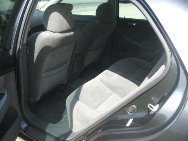 Honda Accord 2004 photo 3